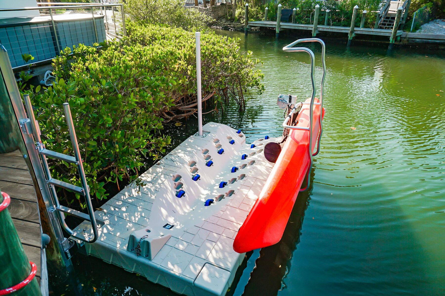 Floating Dock Seahorse Launch & Stow- Single Cradle - H2O Dock